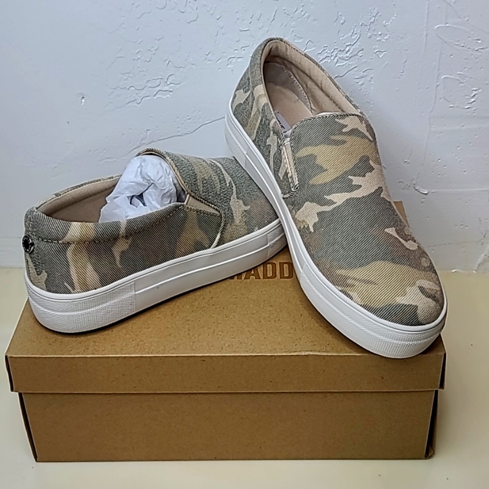 Steve Madden Tan Camo